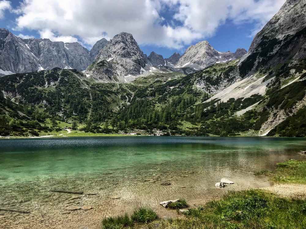 Mit dem Mountainbike zu den schönen Bergseen in den Alpen