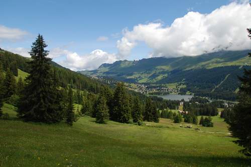 Mountainbiken in Lenzerheide - mit Blick auf den Heidsee