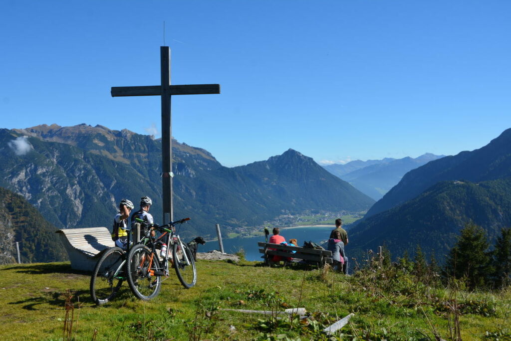 MTB Feilkopf: Vom Achensee auf den Feilkopf mountainbiken - wo du diesen Ausblick hast!